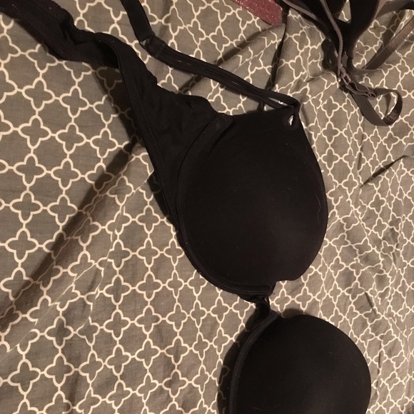 Bras - Picture 2 of 4